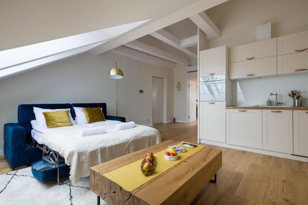 Charming Apartment In Perfect Location Kraków Exteriör bild